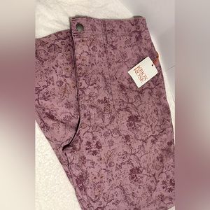 Knox Rose Large Pink Floral
Women's Straight Leg Jeans Boho
Cottagecore Chic